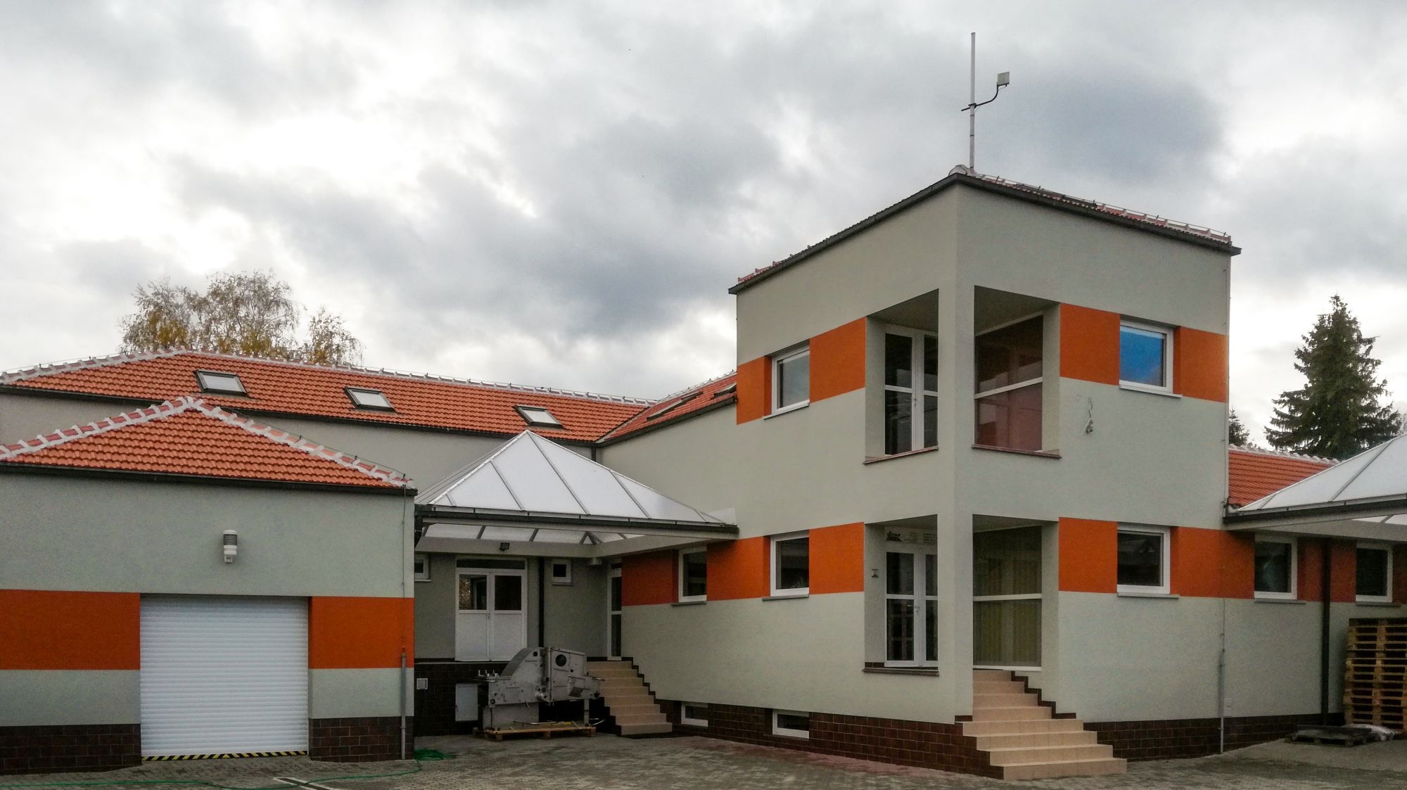 General contacts General contacts